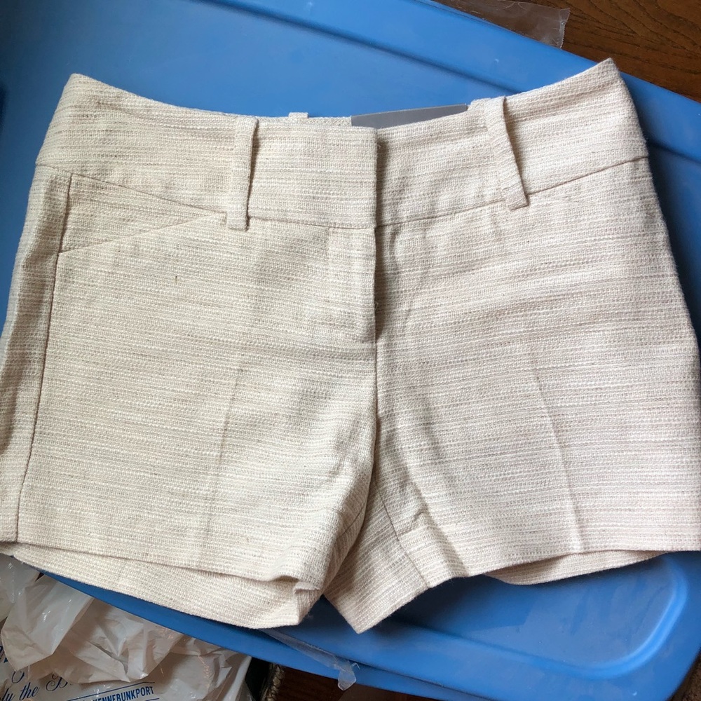 NWT Ann Taylor women’s signature shorts size 0